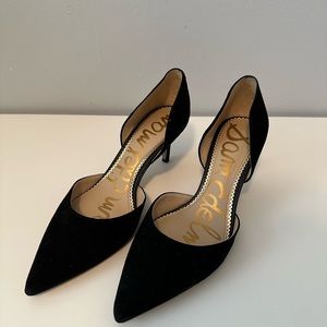 Sam Edelman black suede pumps